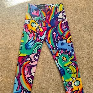 Gearbunch Small Animals Puking Rainbows Capri Leggings